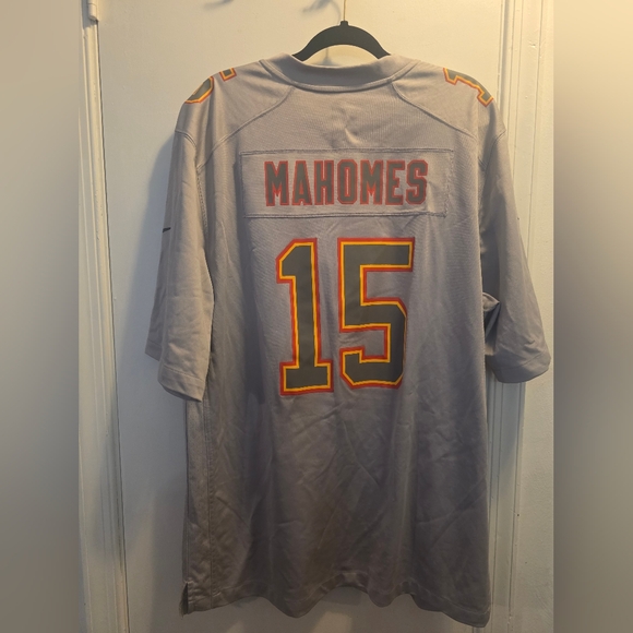 Nike Gray Chiefs Men's Jersey Patrick Mahomes - Picture 4 of 5